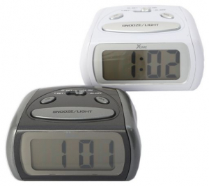 ULTRACHARGE BATTERY OPERATED LCD ALARM CLOCK